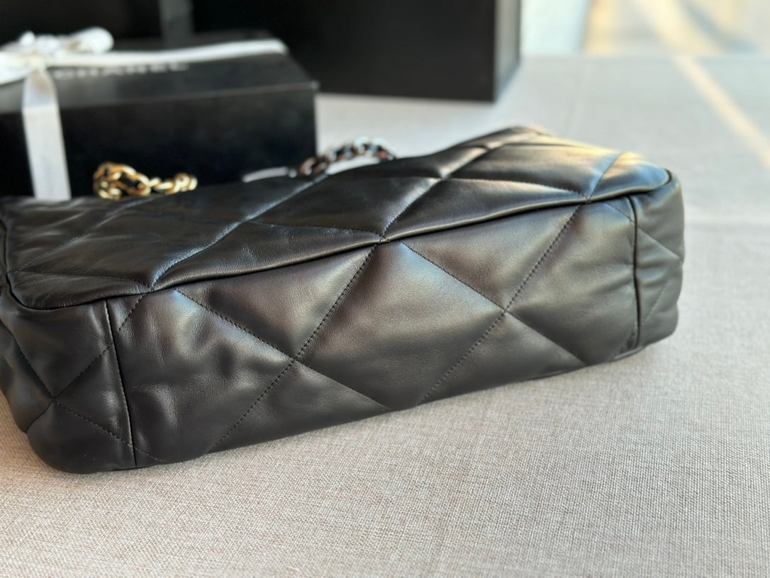 Chanel 19 Shopping Bag 41 Black Lambskin 24 x 41 x 10 cm